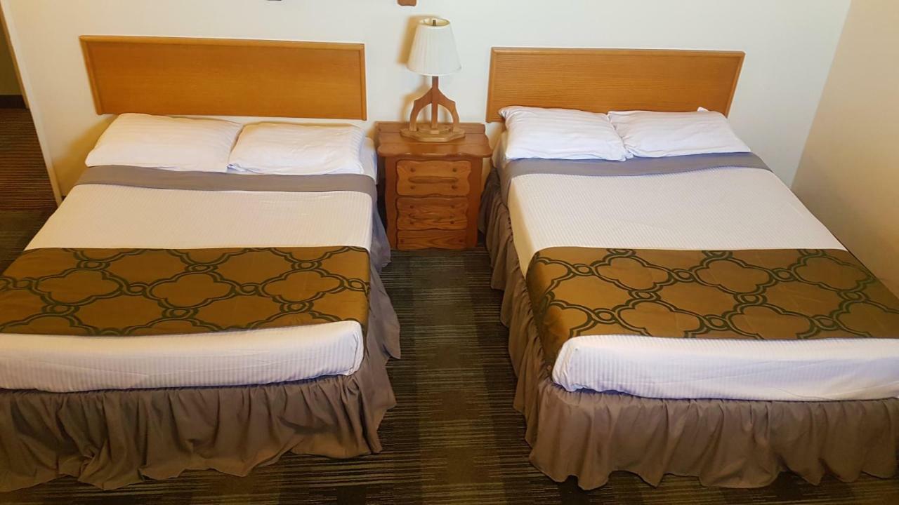 Agassiz Park Lodge - Under New Management McCreary Экстерьер фото